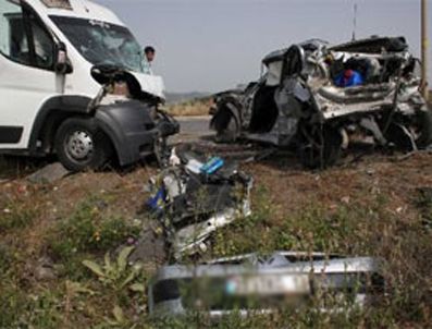 Karaman'da düğün dönüşü kaza: 1 ölü, 5 yaralı