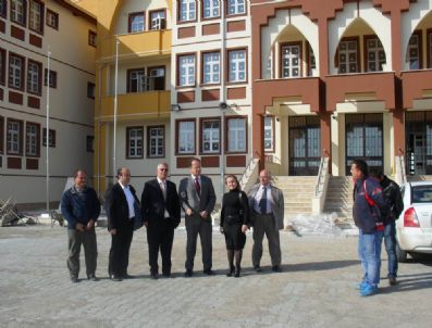 ALİ ÇETİNKAYA - Ak Parti'den Ayvalık'ta İnşaatı Tamamlanan Okullara Ziyaret