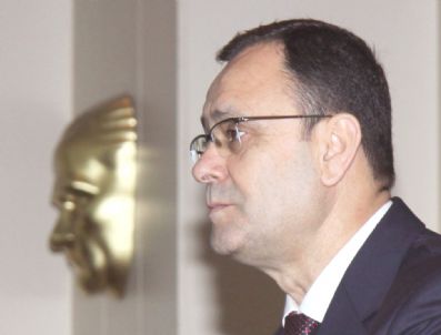 TZOB - Aşut'a 'Yılın Verimli İşadamı' Ödülü