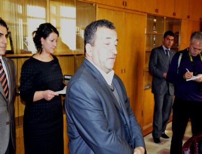 MUHAMMET GÜVEN - Azeri Doktorlara Erü'den 'Eğitim Çalışma Belgesi' Verildi