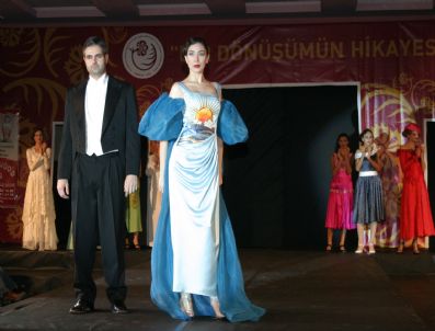 ECE GÜRSEL - 'Bir Dönüşümün Hikayesi' Defilesi