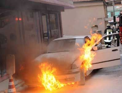 Etiler'de yangın: Seyir halindeki araçta başlayan yangın 5 otomobile sıçradı