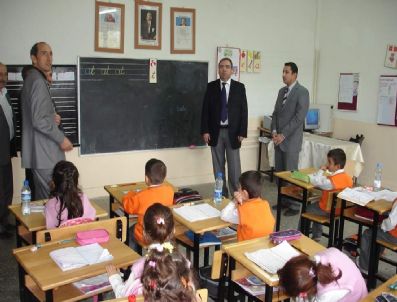 MEHMET TÜRKÖZ - Kaymakam Türköz, Okul Ziyaretlerine Devam Ediyor