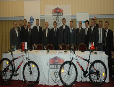 Manisaspor'dan Uluslararası İlk Türk Bisiklet Takımı