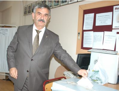 MUSTAFA İLKER GÜRKAN - Muğla Barosu Seçimlerini Mevcut Başkan Mustafa İlker Gürkan Kazandı