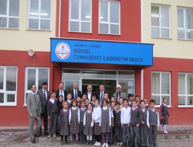 AKKOYÜNLÜ - Noksel Yöneticileri Noksel Cumhuriyet İlköğretim Okulu'nda İncelemede Bulundu