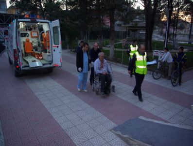 OSMAN ATEŞ - Osmancık'ta Trafik Kazası: 3 Yaralı