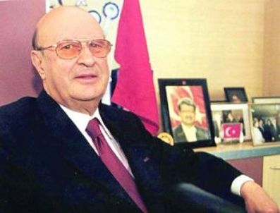 SEMRA HANıM - 'Emniyetten görevliler huzurunda kendi elleriyle sıktı'