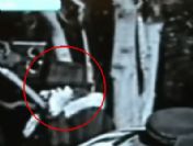 Chaplin filminde cep telefonu tartışması