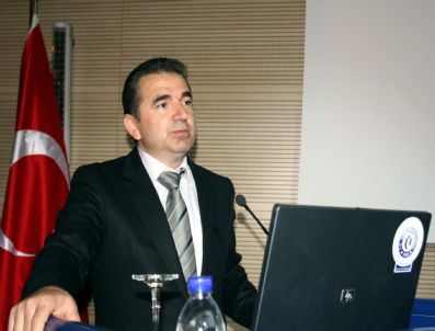 MEHMET ŞEKER - Uşak Üniversitesi'nde 'Cumhuriyetin Bir Kazanımı Uşak Şeker Fabrikası' Konulu Seminer