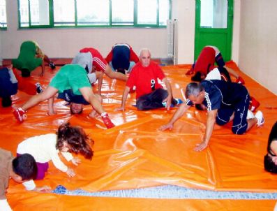 PELITKÖY - Burhaniye'de Güreşci Ordusu Yetişiyor