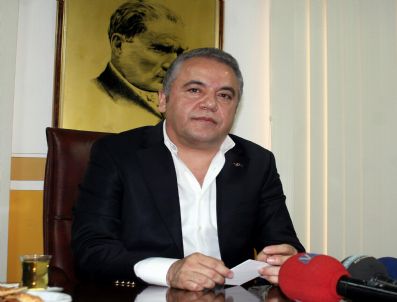 VOLKAN KONAK - Cumhuriyet Bayramı'nda 2 Kilometrelik Dev Bayrak