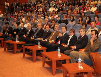 EKREM ERDOĞAN - Paü'de Cumhuriyet Konferansı