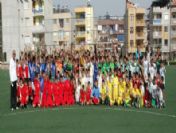Salihli'de Minikler Futbol Turnuvası Start Aldı