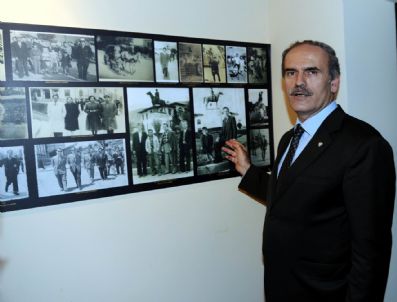 KıZıK - Heykel Önü Fotoğrafları Kitap Oldu
