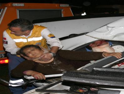 MUSTAFA AKKUŞ - Kazada Ağır Yaralanan Anne De Öldü