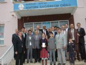 Sbs'de Başarılı Öğrenciler Ödüllendirildi