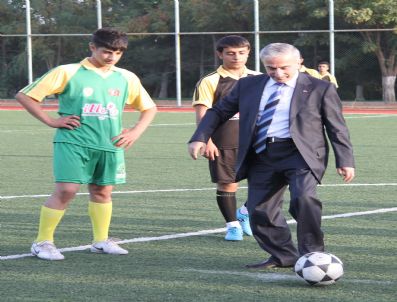 ALI ÇıNAR - Valilik Kupası Halı Saha Futbol Turnuvası Başladı