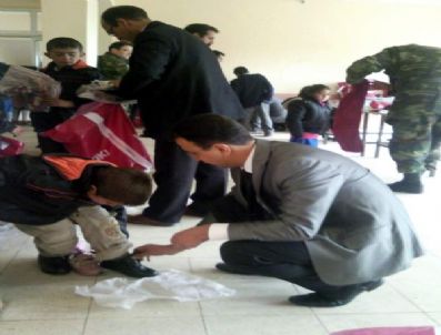 DAĞPıNAR - Digor'da 400 Öğrenciye Kıyafet Yardımı Yapıldı