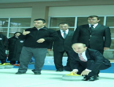 İBRAHIM ÇELIK - Erzurum'da Curling Macerası