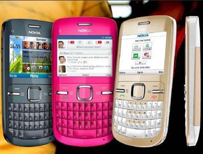 Nokia c3'le Facebook çok daha keyifli