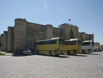 İBRAHIM GENÇ - Sultan Han İçin En İyi Proje Hedefleniyor