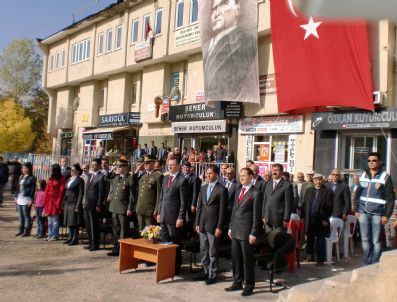 AHMET GÜNAYDıN - Varto'da Cumhuriyet Bayramı Coşkusu