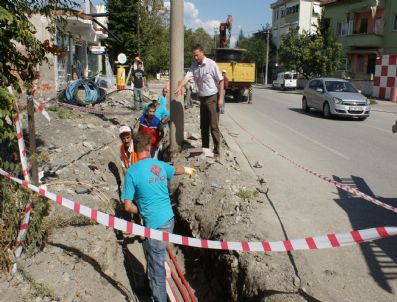 SEDAS - Sapanca'da Elektrik Kabloları Yer Altına Alınıyor