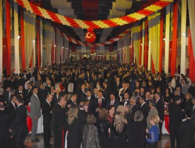 ABDULLAH ÖZER - Bursa Valiliğinden Cumhuriyet Bayramı Resepsiyonu