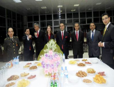 EDIP BUDAN - Gölbaşı'nda Cumhuriyet Resepsiyonu