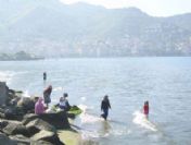 'Mayıs 7'si' Eski Yunan Adeti Çıktı