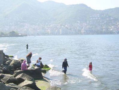 DIONYSOS - 'Mayıs 7'si' Eski Yunan Adeti Çıktı