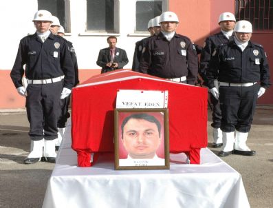 ATAY USLU - Şehit Polisin Cenazesi Memleketine Uğurlandı