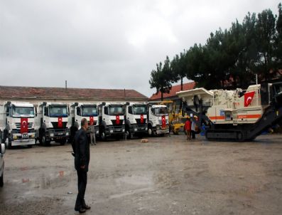 MUSTAFA DEMIREL - Sinop İl Özel İdaresi'ne 2 Milyon 400 Bin Tl'lik Araç Desteği