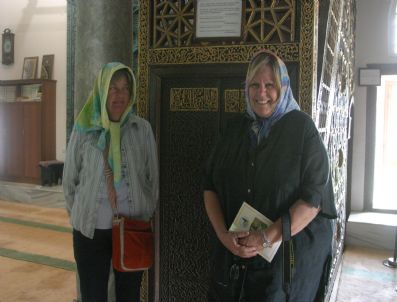 BIRGI - Yabancılar Tarihi Camiye Hayran Kaldı