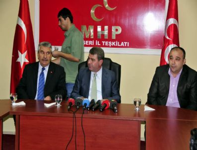 MEHMET ÖZMEN - Ani Harabelerinde Cuma Namazı Kılınması