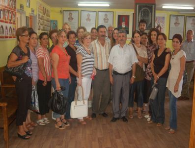 KEMAL ÇELIK - Chp'li Kadınlar Alevi Kültürü Derneği'ni Ziyaret Etti