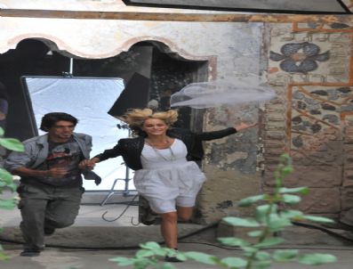 DELL - İngiliz Modeller Colın's İçin Kapadokya'da Kamera Karşısına Geçti