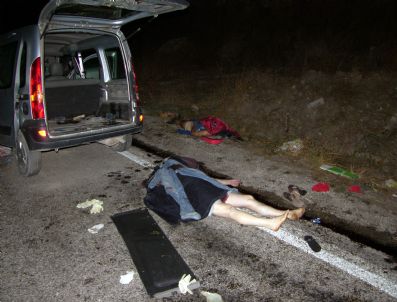 Savaştepe-soma Sınırında Kaza: 3 Ölü, 9 Yaralı