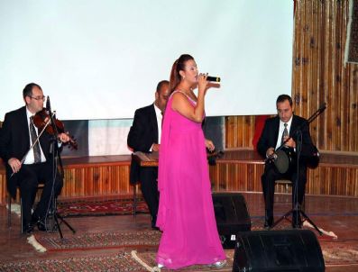 Ağrı'da Türk Halk Müziği Konseri