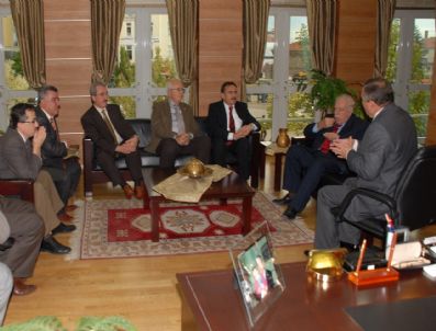 NEVZAT YALÇıNTAŞ - Eski Bakan Oskay Ve Milletvekili Yalçıntaş'tan Başkan Yılmaz'a Ziyaret