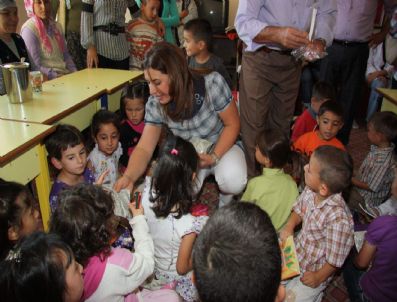 CENGIZ YıLMAZ - Sevgi Eli Derneği'nden İhtiyaç Sahiplerine Destek