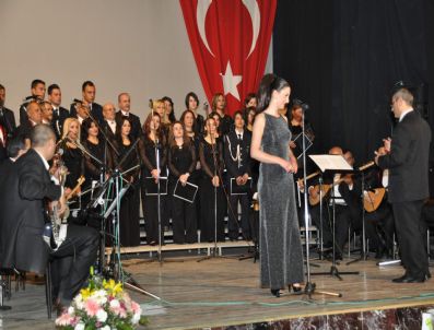NİDA TÜFEKÇİ - Tüfekçi Türk Halk Müziği Korosu Yeni Sezon Çalışmalarına Start Veriyor