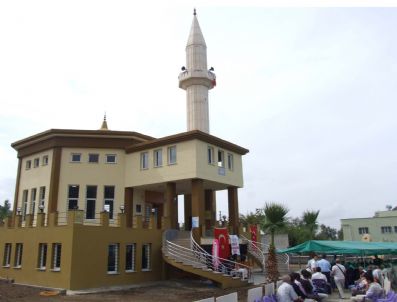 NEVZAT ŞENGÖK - Eski Bakan Hasan Aksay Memleketine Cami Yaptırdı