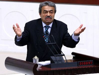 OY PUSULASI - Kamer Genç Meclis'i karıştırdı