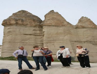 MUSTAFAPAŞA - Kapadokya Bölgesini 9 Ayda 1 Milyon 600 Bin Turist Ziyaret Etti