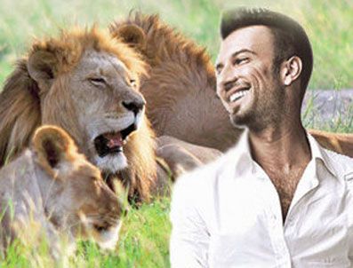 İNSANOĞLU - Tarkan Kenya'dan mesaj gönderdi