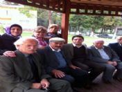 Ak Parti'den Huzurevi Ziyareti