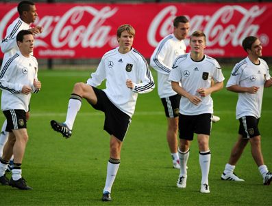 PER MERTESACKER - Almanya Milli Takımı'nın değeri Türk Milli Takımı'nın değerinin 2 katı