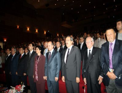 CAHİT SITKI TARANCI - Cahit Sıtkı Tarancı İçin Diyarbakır'da Anma Töreni